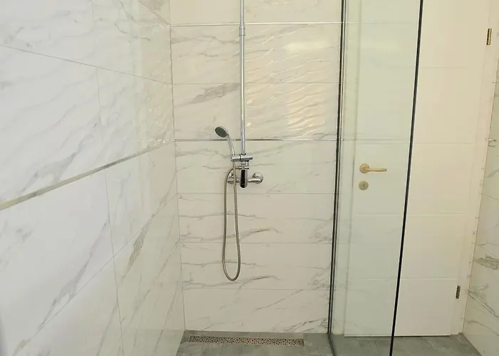 Emily Ap * سبليت